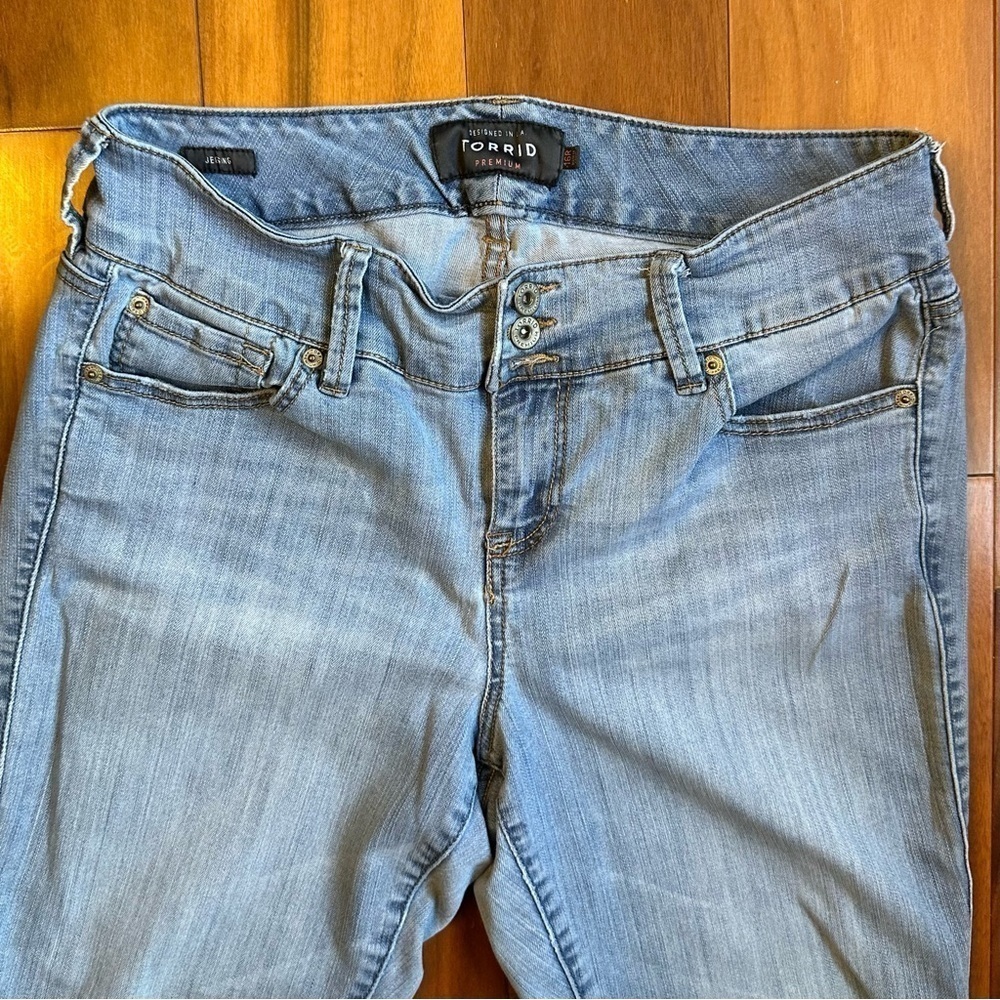 Torrid Distressed Jegging - Picture 2 of 11